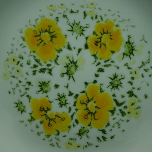 Corelle April Luncheon Salad Plates Yellow White Daisies Floral Plates - Picture 3 of 6